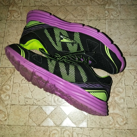 catapult tennis shoes